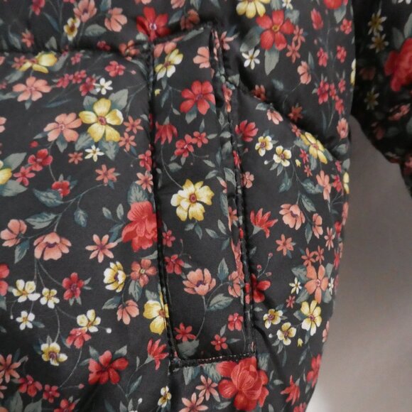OLD NAVY | small (6-7) | Floral Hooded Quilted Puffer Jacket | Fleece Lined - Picture 11 of 16